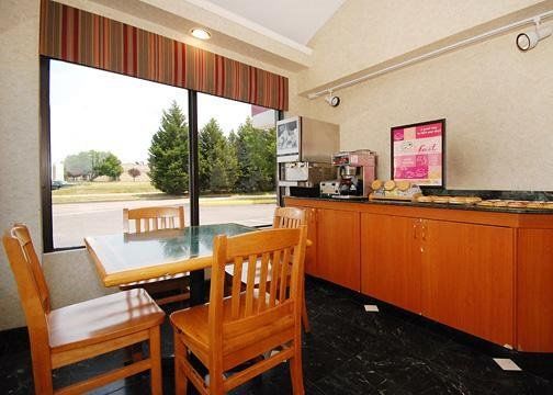 Travel Airport Hotel New Castle
