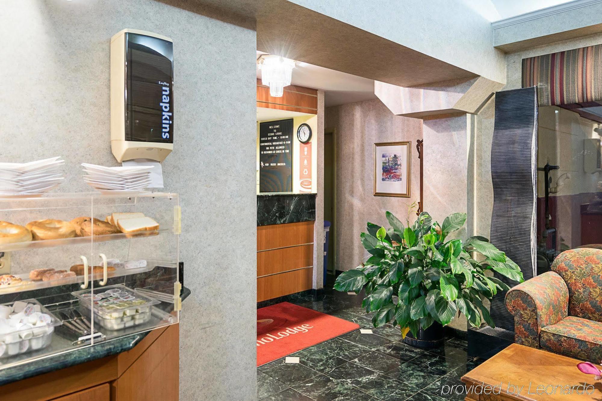 Travel Airport Hotel 3*