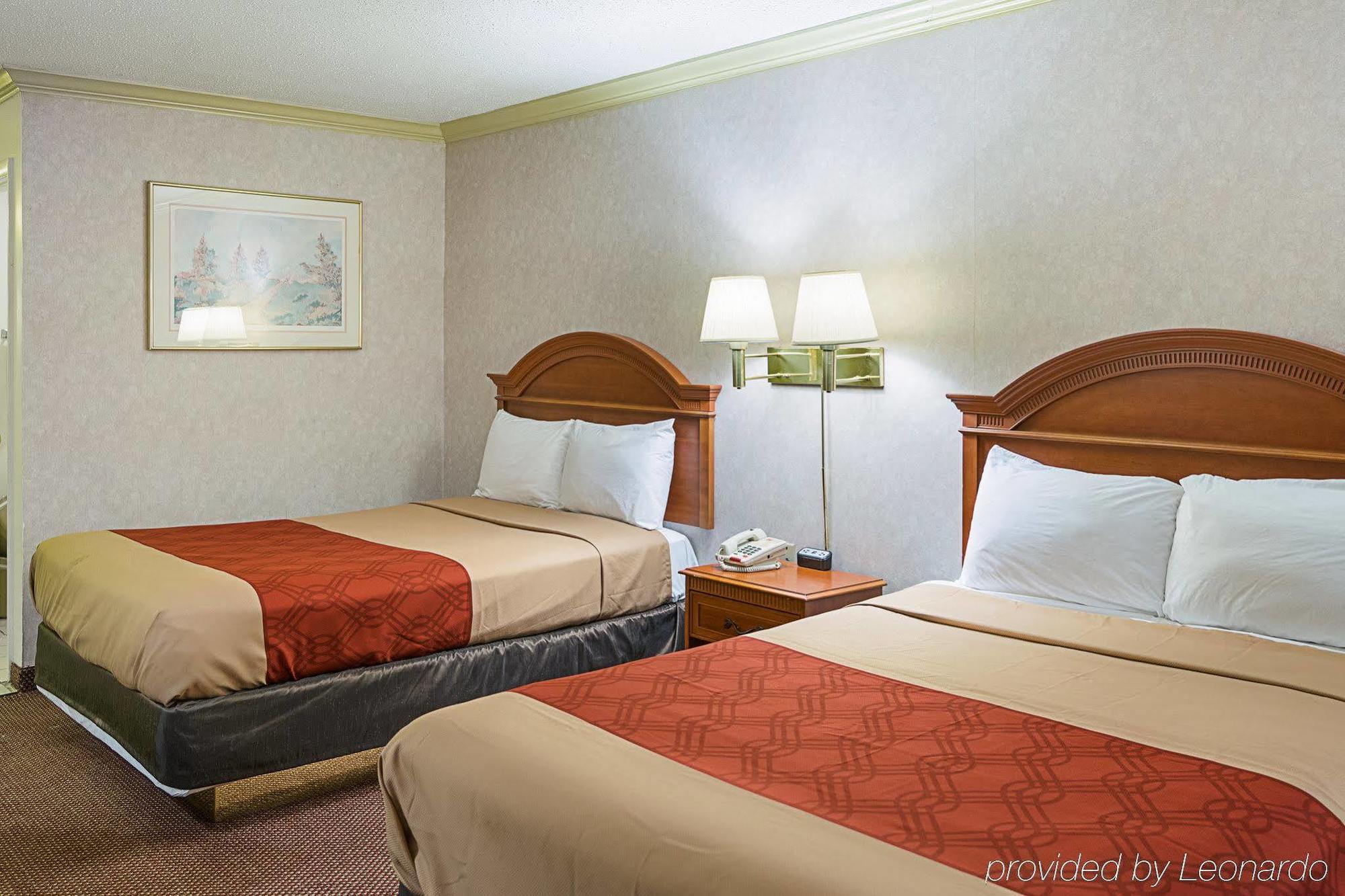 Travel Airport Hotel New Castle