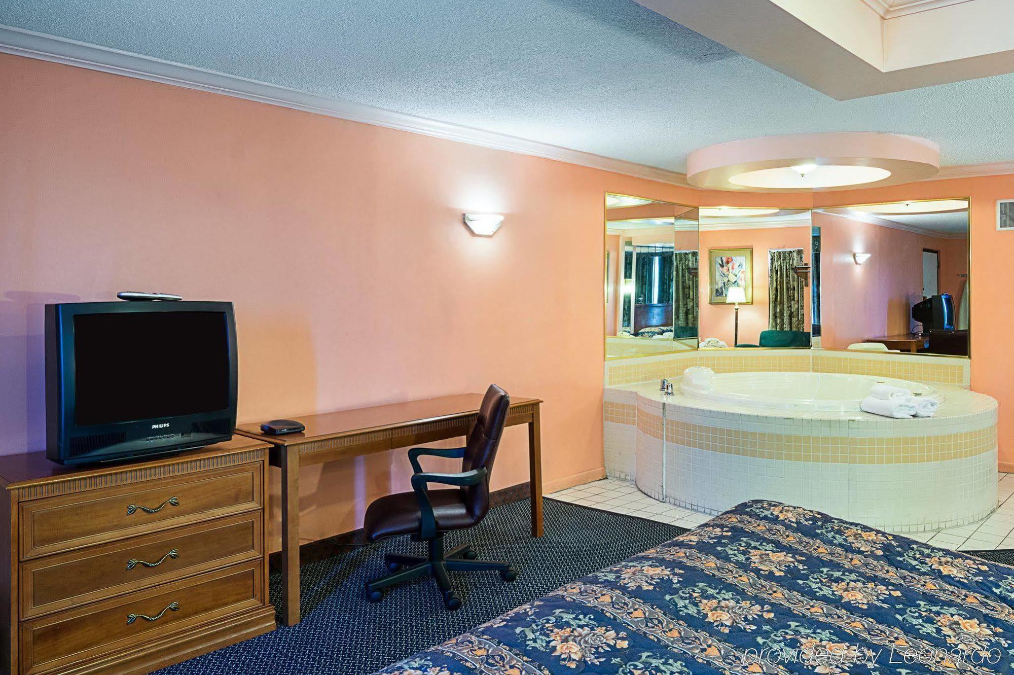Travel Airport Hotel 3*