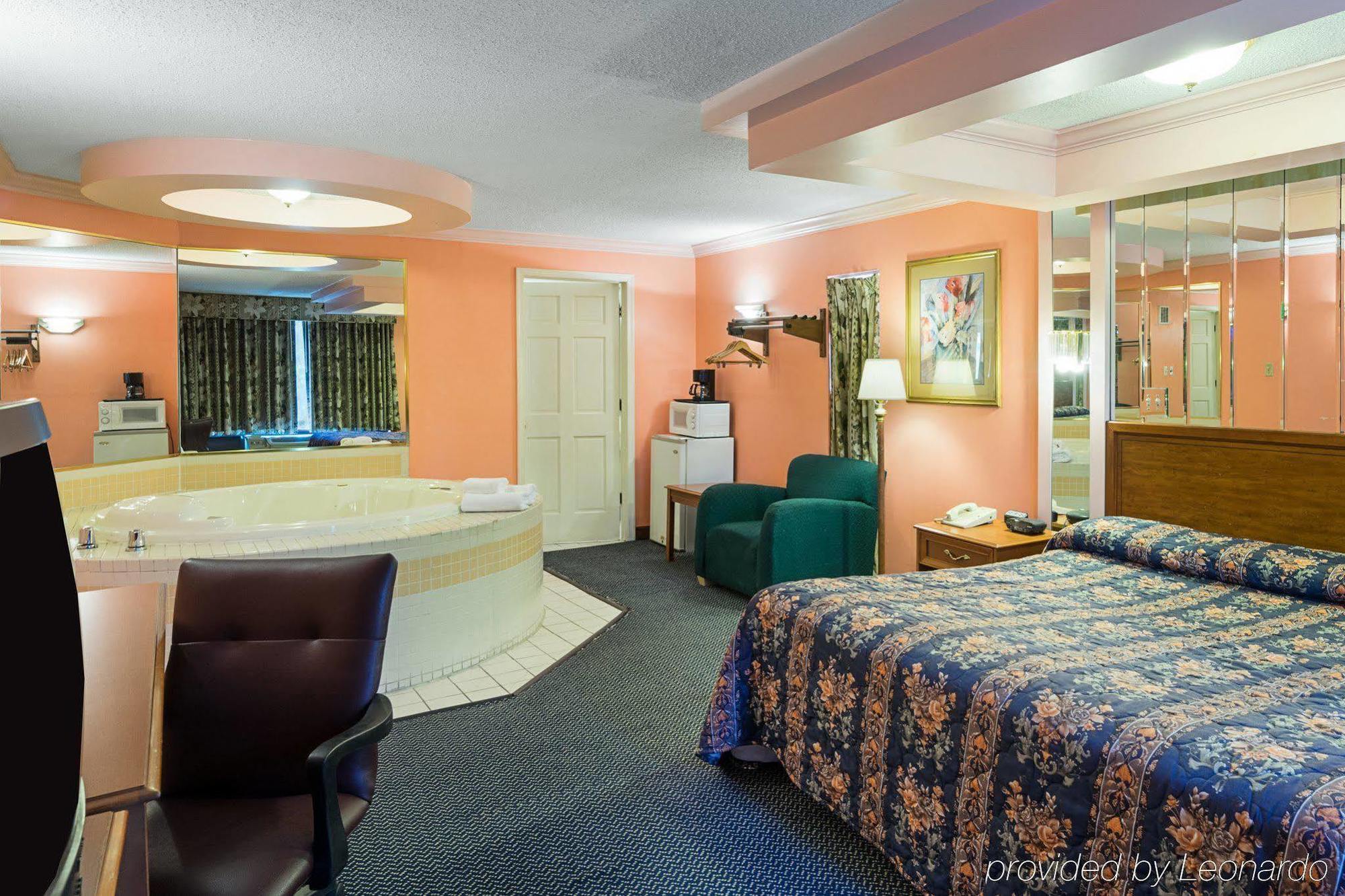 Travel Airport Hotel 3*