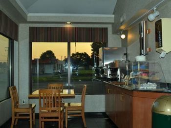 Hotel Travel Airport 3*